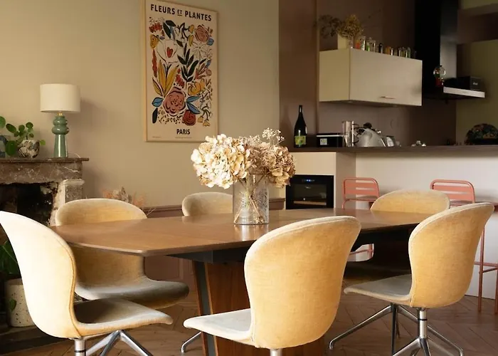 Maison Quartier Historique Avec Jardin Et Parking Prive * Caen