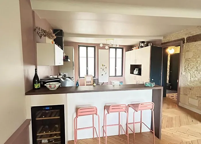 Maison Quartier Historique Avec Jardin Et Parking Prive